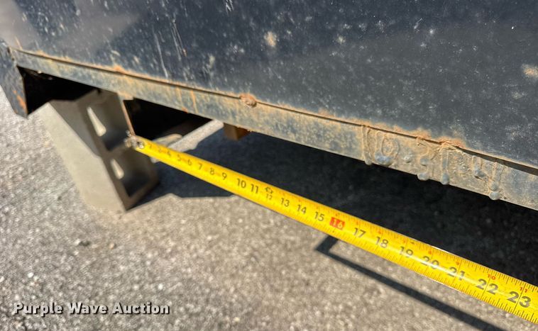 image for item DH9948 Flatbed pickup truck bed