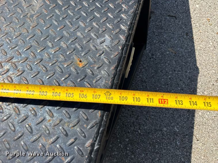 image for item DH9948 Flatbed pickup truck bed