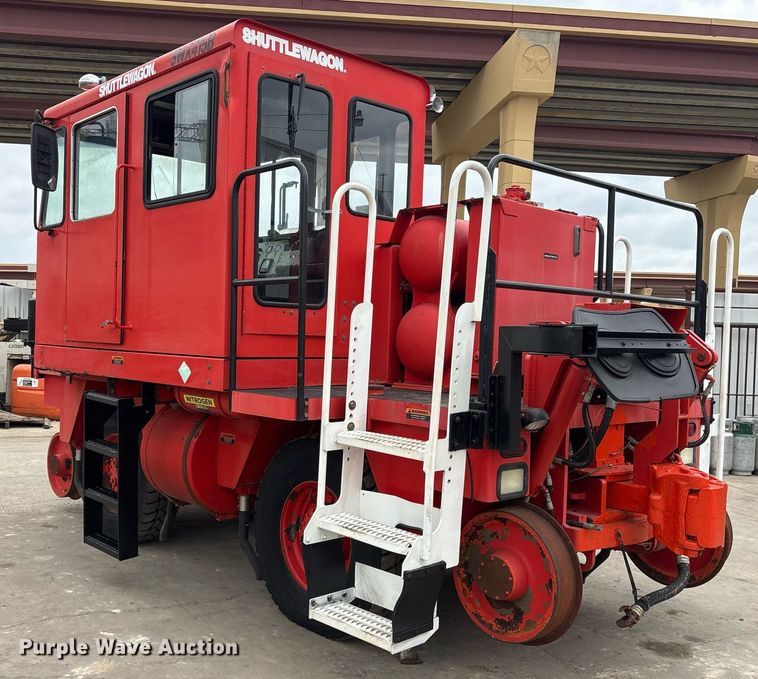 image for item DM1894 2006 Shuttlewagon SWX415B railcar mover