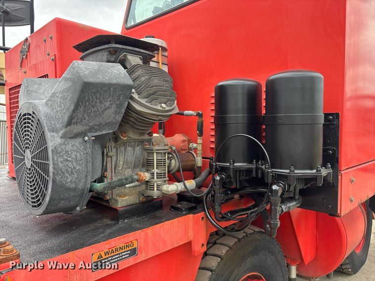 image for item DM1894 2006 Shuttlewagon SWX415B railcar mover