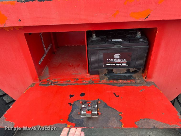 image for item DM1894 2006 Shuttlewagon SWX415B railcar mover