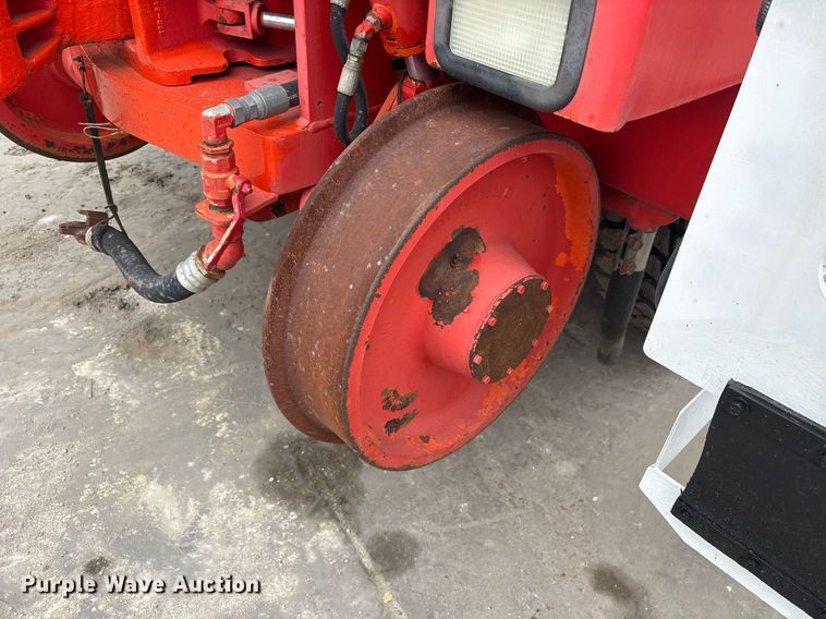 image for item DM1894 2006 Shuttlewagon SWX415B railcar mover