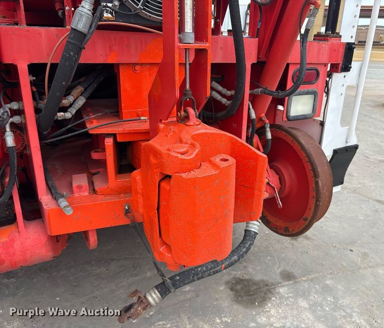 image for item DM1894 2006 Shuttlewagon SWX415B railcar mover