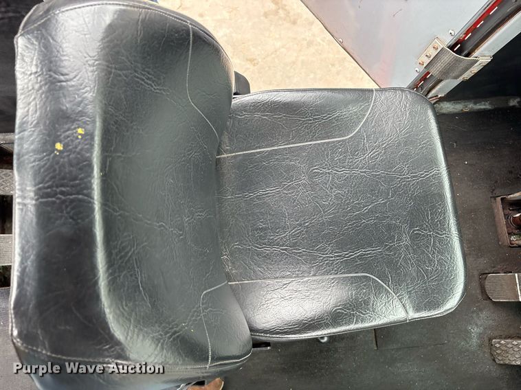 image for item DM1894 2006 Shuttlewagon SWX415B railcar mover