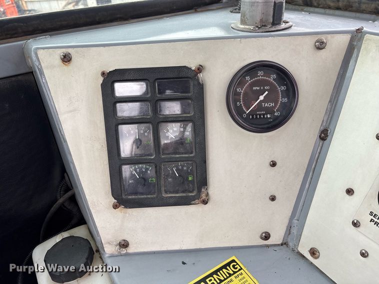 image for item DM1894 2006 Shuttlewagon SWX415B railcar mover