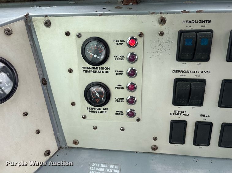 image for item DM1894 2006 Shuttlewagon SWX415B railcar mover