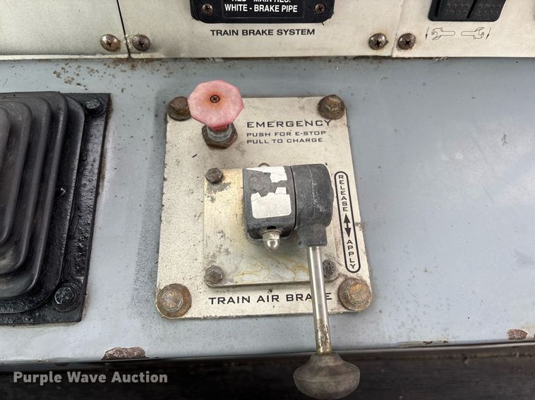 image for item DM1894 2006 Shuttlewagon SWX415B railcar mover