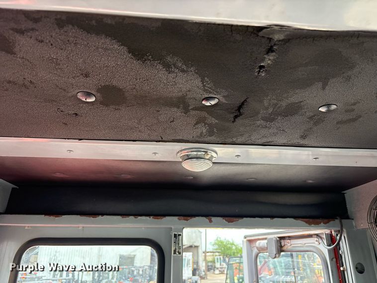 image for item DM1894 2006 Shuttlewagon SWX415B railcar mover