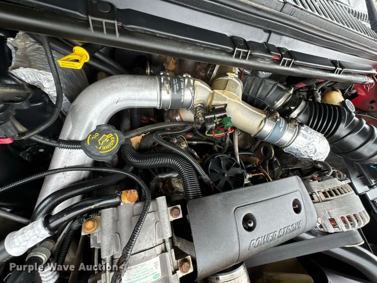 image for item DO0749 2002 Ford F350 Super Duty flatbed pickup truck