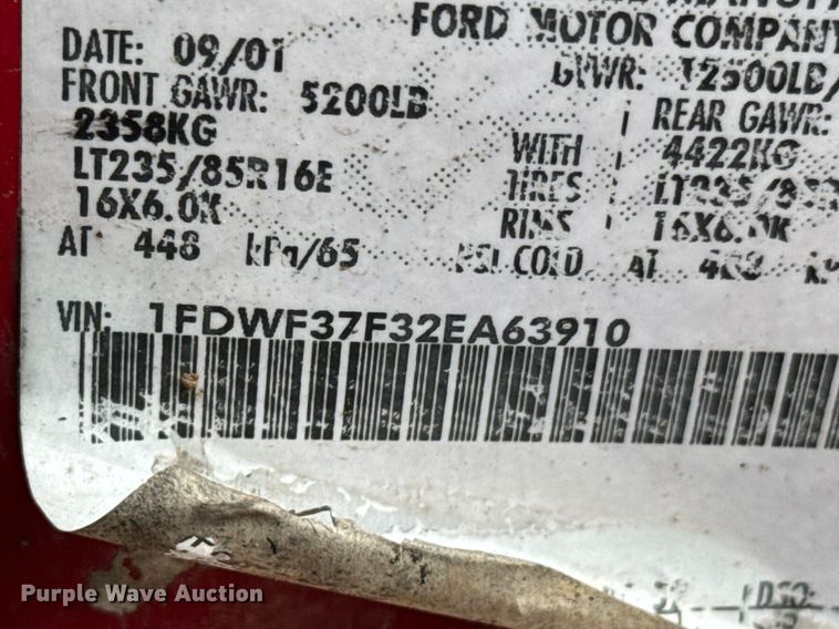 image for item DO0749 2002 Ford F350 Super Duty flatbed pickup truck