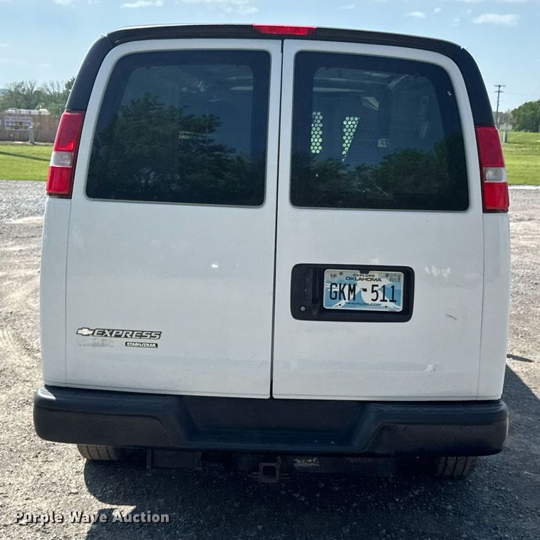 image for item DO0956 2016 Chevrolet Express G2500 van