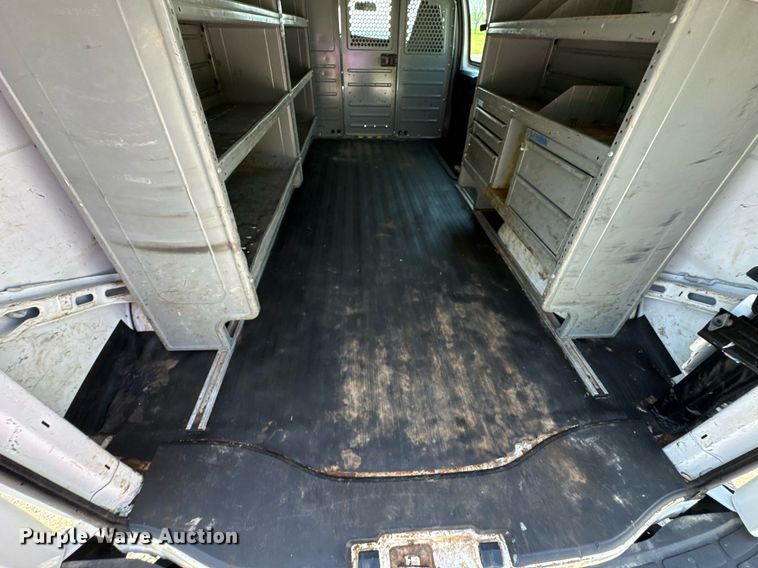 image for item DO0956 2016 Chevrolet Express G2500 van