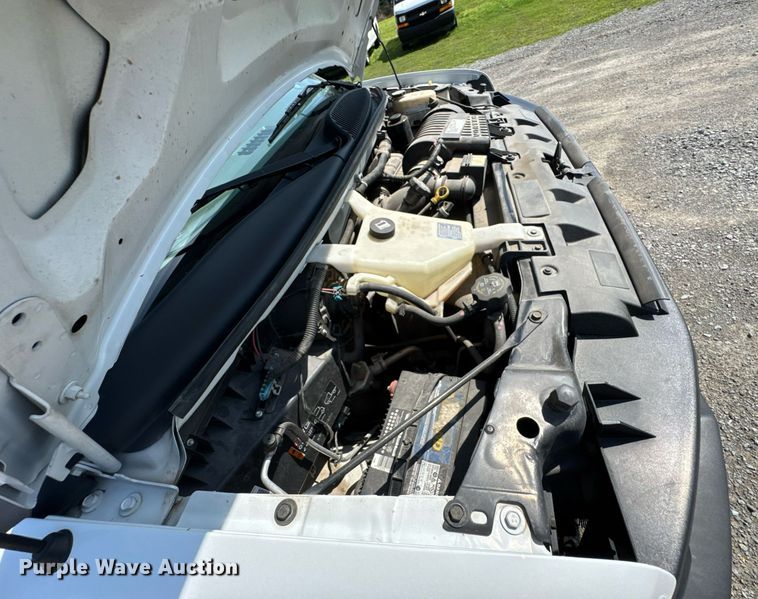 image for item DO0956 2016 Chevrolet Express G2500 van