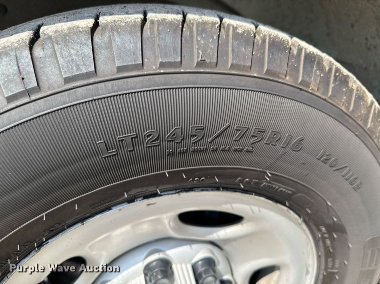 image for item DO0956 2016 Chevrolet Express G2500 van