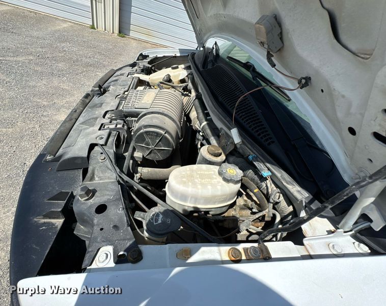 image for item DO0957 2017 Chevrolet Express 3500 van