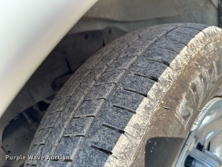 image for item DO0957 2017 Chevrolet Express 3500 van