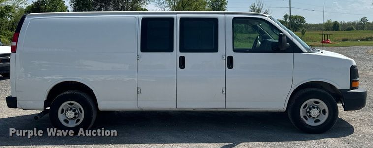 image for item DO0958 2016 Chevrolet Express 3500 van