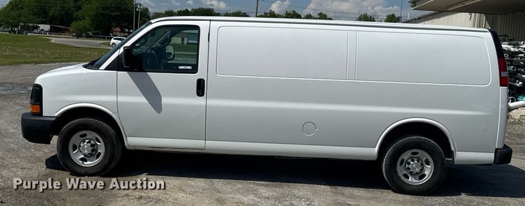 image for item DO0958 2016 Chevrolet Express 3500 van