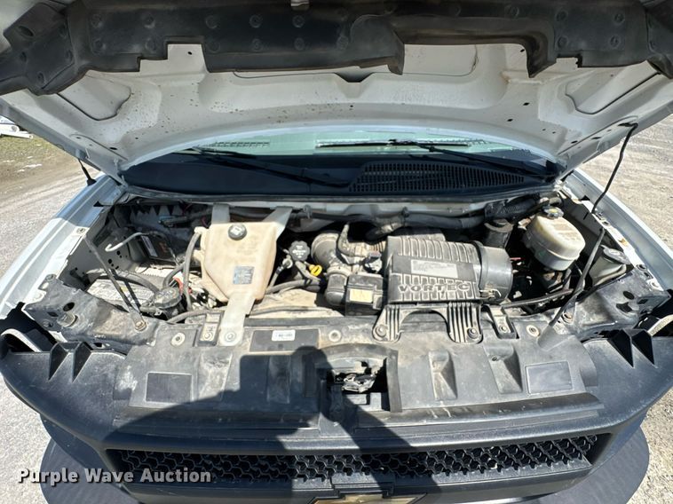image for item DO0958 2016 Chevrolet Express 3500 van