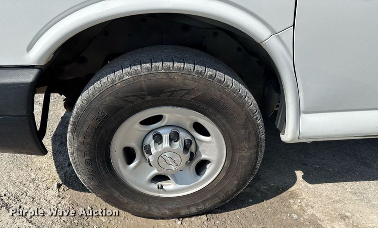 image for item DO0958 2016 Chevrolet Express 3500 van