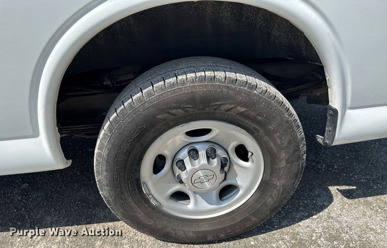 image for item DO0958 2016 Chevrolet Express 3500 van