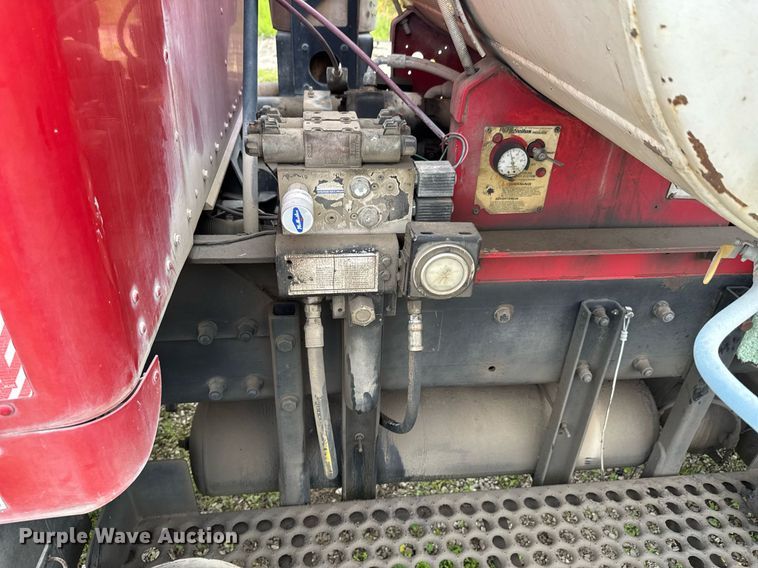 image for item DO0967 2005 Kenworth W900 ready mix truck