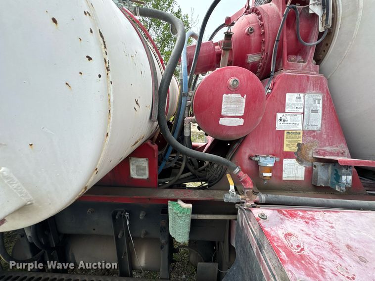 image for item DO0967 2005 Kenworth W900 ready mix truck