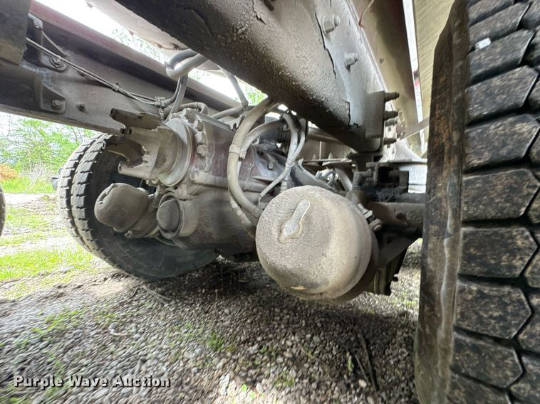 image for item DO0967 2005 Kenworth W900 ready mix truck