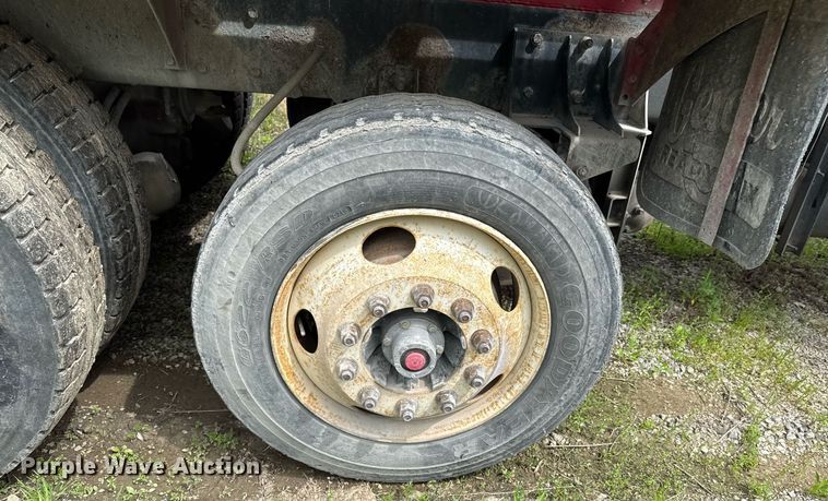 image for item DO0967 2005 Kenworth W900 ready mix truck