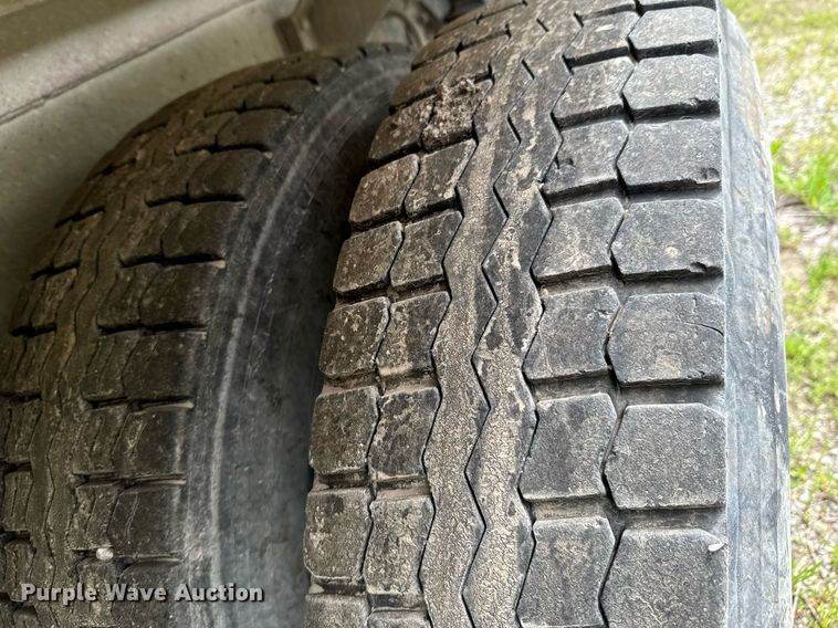 image for item DO0967 2005 Kenworth W900 ready mix truck