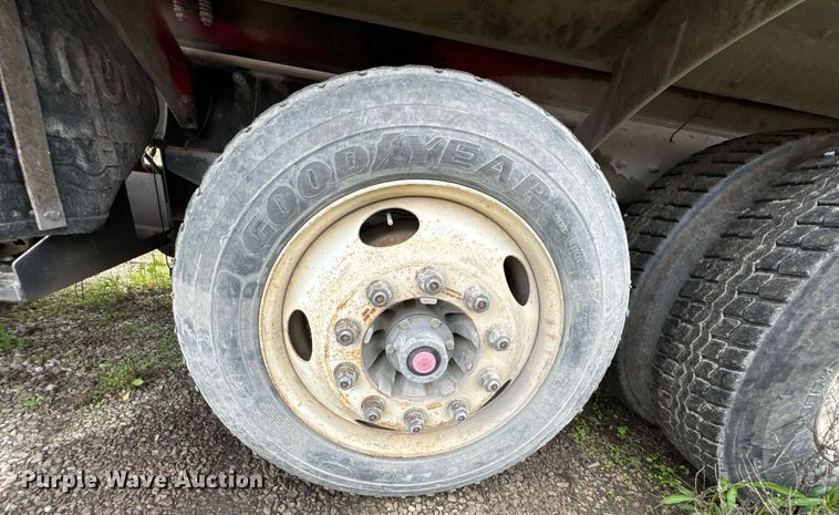 image for item DO0967 2005 Kenworth W900 ready mix truck