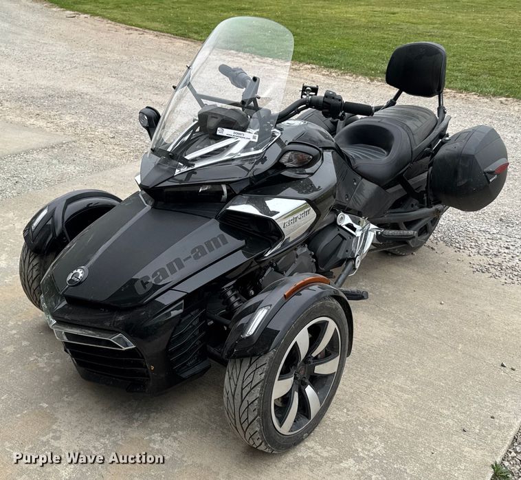 image for item DO0973 2015 Can-Am Spyder F3 SE6 motorcycle