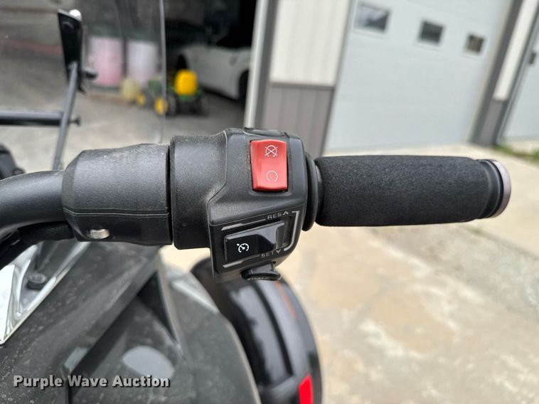 image for item DO0973 2015 Can-Am Spyder F3 SE6 motorcycle