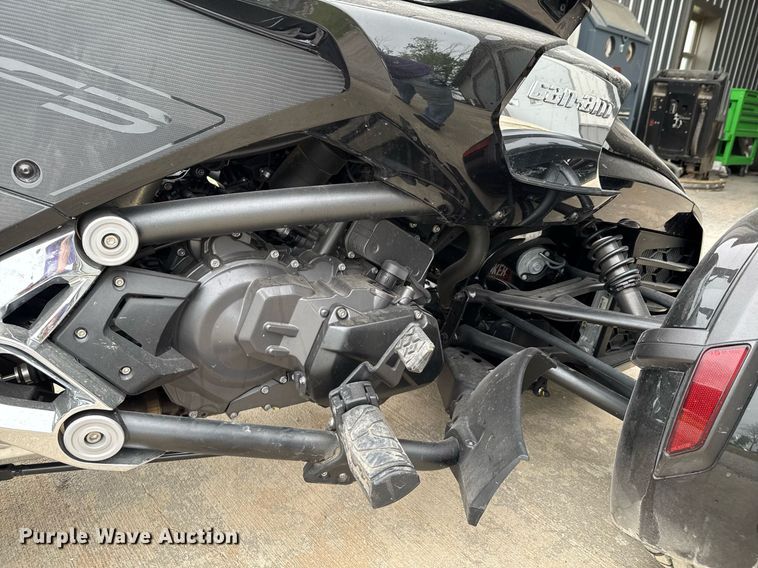 image for item DO0973 2015 Can-Am Spyder F3 SE6 motorcycle