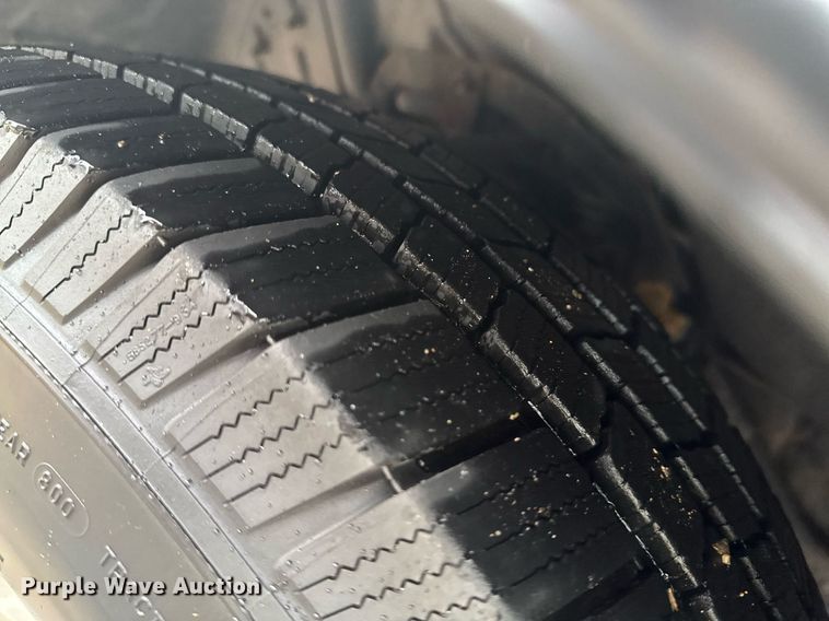 image for item DO0984 2002 Ford E150 van