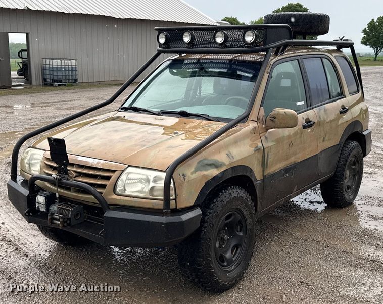 image for item DO0986 2001 Suzuki Grand Vitara SUV