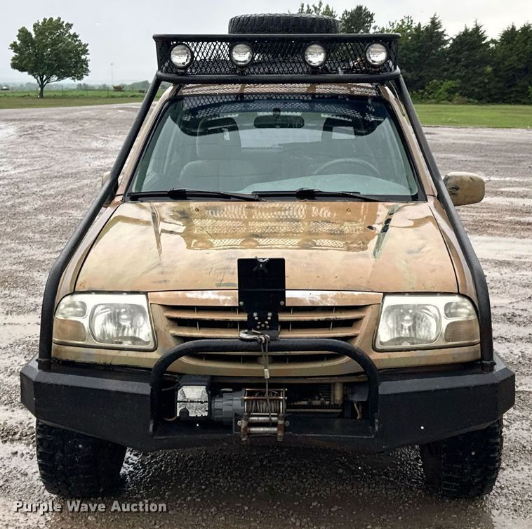 image for item DO0986 2001 Suzuki Grand Vitara SUV