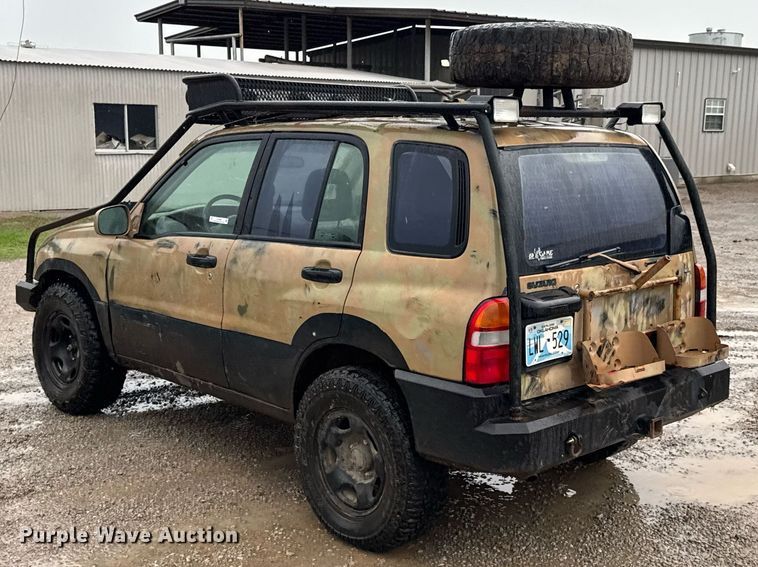 image for item DO0986 2001 Suzuki Grand Vitara SUV