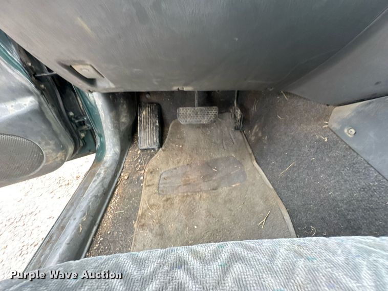 image for item DO0986 2001 Suzuki Grand Vitara SUV