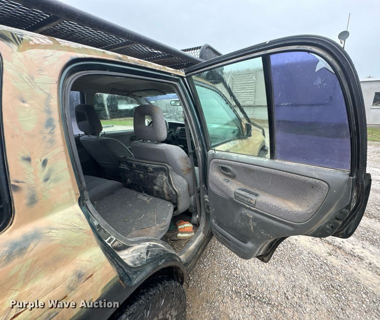 image for item DO0986 2001 Suzuki Grand Vitara SUV