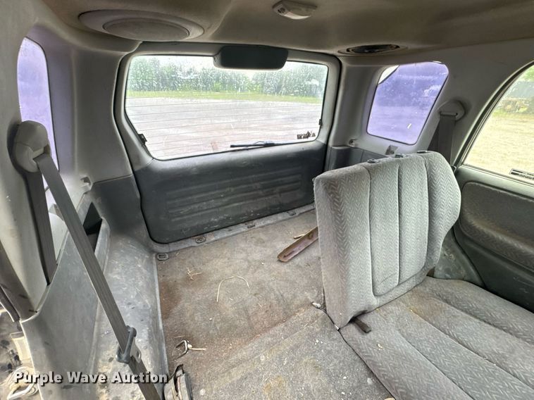 image for item DO0986 2001 Suzuki Grand Vitara SUV