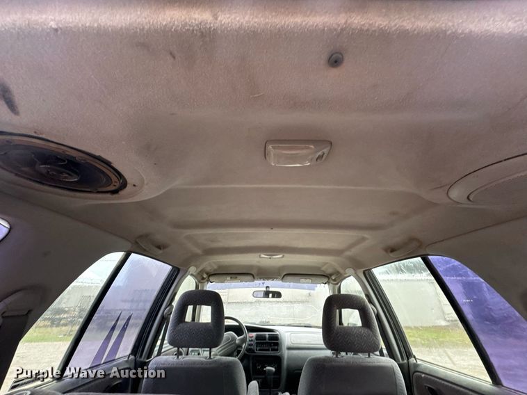 image for item DO0986 2001 Suzuki Grand Vitara SUV