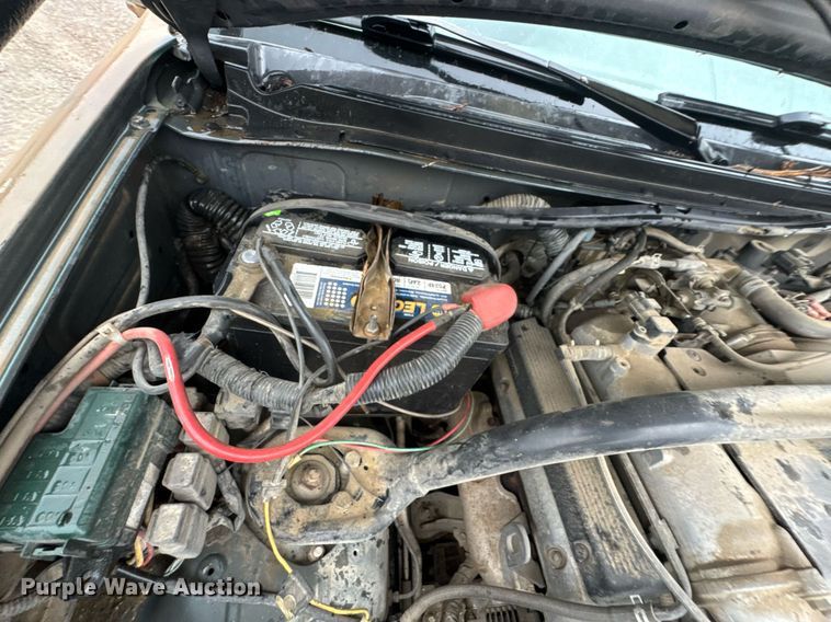 image for item DO0986 2001 Suzuki Grand Vitara SUV