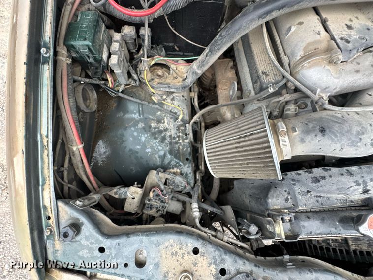 image for item DO0986 2001 Suzuki Grand Vitara SUV