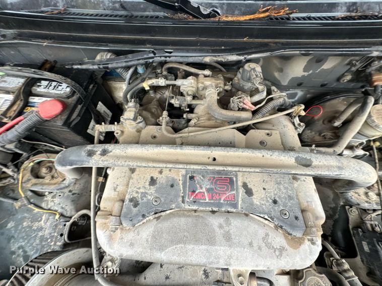 image for item DO0986 2001 Suzuki Grand Vitara SUV