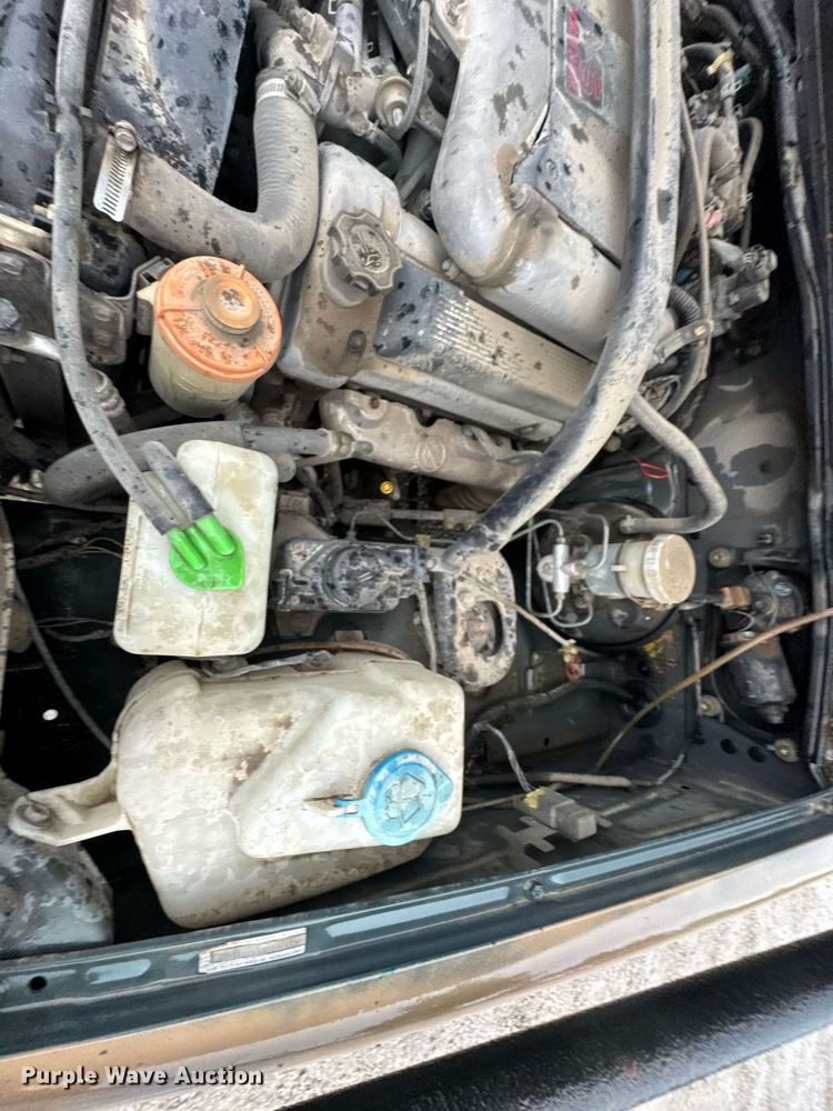 image for item DO0986 2001 Suzuki Grand Vitara SUV