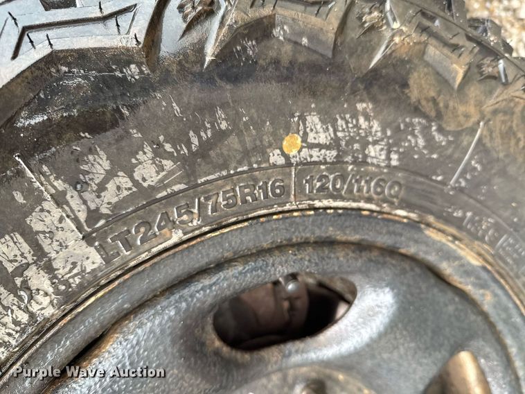 image for item DO0986 2001 Suzuki Grand Vitara SUV