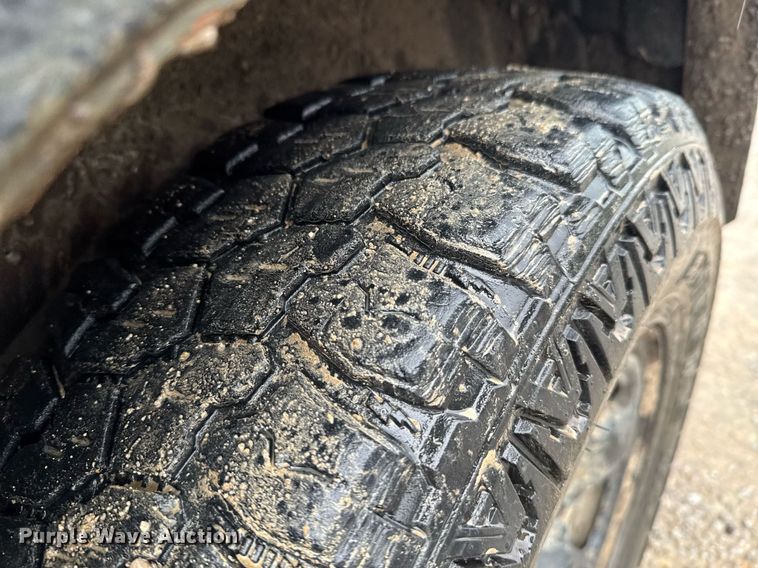 image for item DO0986 2001 Suzuki Grand Vitara SUV