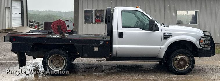 image for item DO0987 2008 Ford F350 Super Duty XL bale bed pickup truck