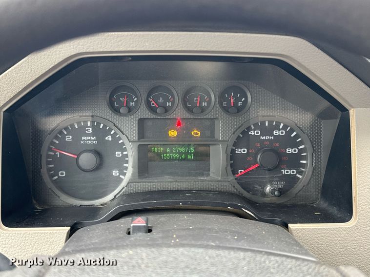 image for item DO0987 2008 Ford F350 Super Duty XL bale bed pickup truck